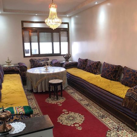 Bel Appartement Renove Proche De La Gare Du Train Rabat Exterior photo
